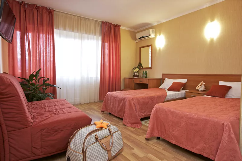 Стандарт Семейный. Отель Охотник. Адлер