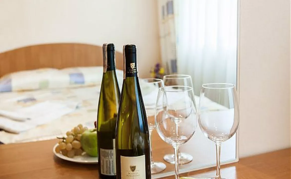 стандарт 2-комнатный семейный . Гостиница Дарсан. Ялта