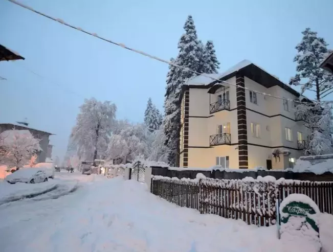 . Отель «GOLD STAR». Домбай-гостиницы