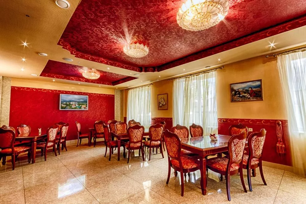 . Гостиница "Круиз". Геленджик