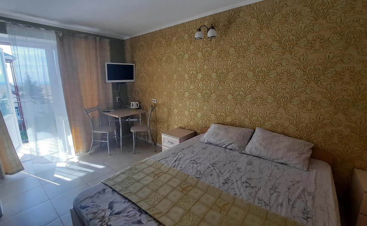 3-х мест. номер вентилятором. Гостевой дом "Лавандина". Севастополь 3-х мест. номер вентилятором. Гостевой дом "Лавандина". Севастополь