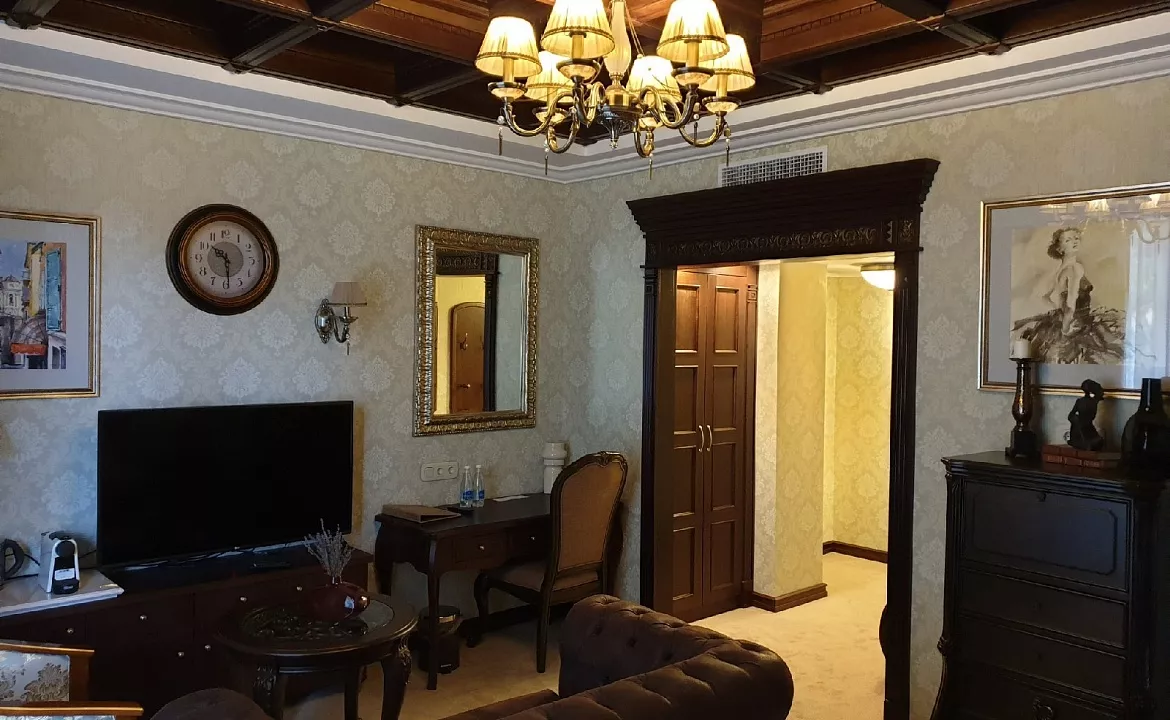 Суприм № 2. Отель Ницца. Ялта