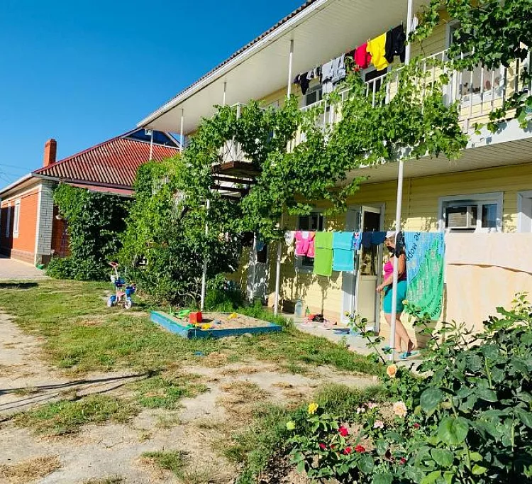 . Гостевой дом Лидия. Голубицкая