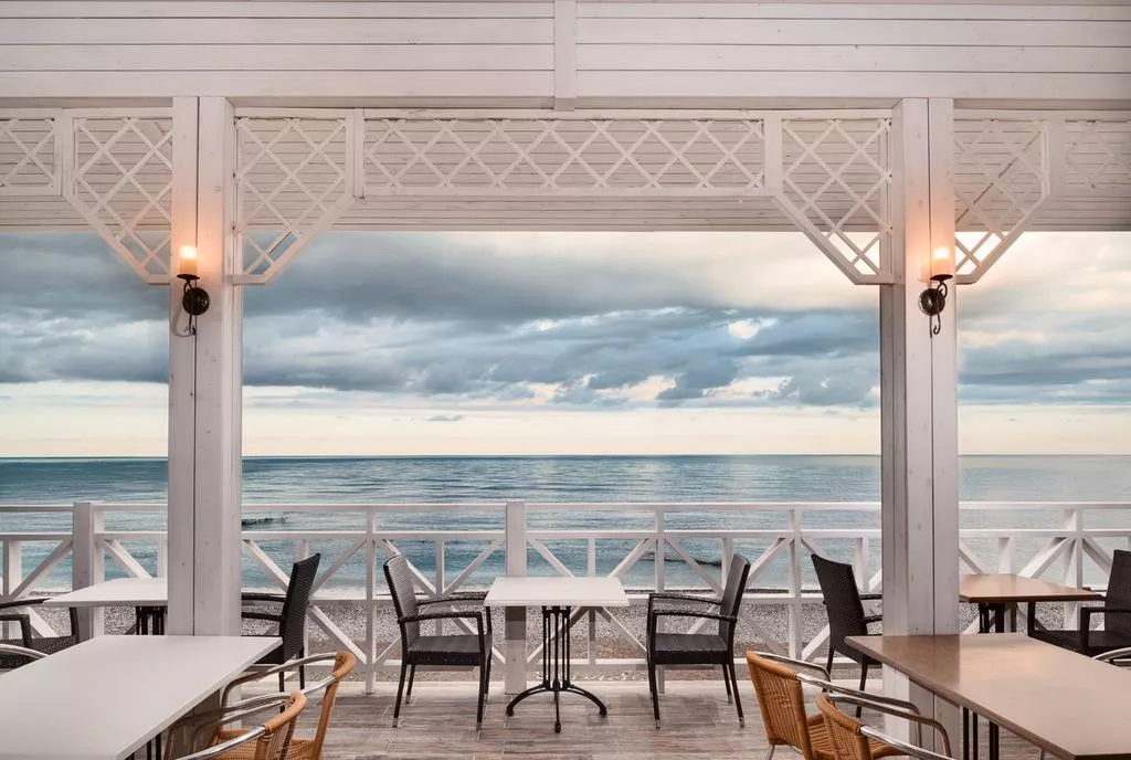 . Отель "Челюскинцев". Гагра