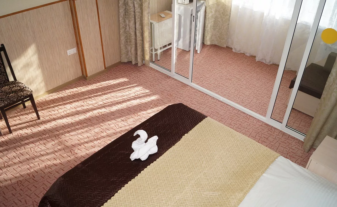 Номер люкс. Гостиница Номер люкс на Пирогова. Сочи