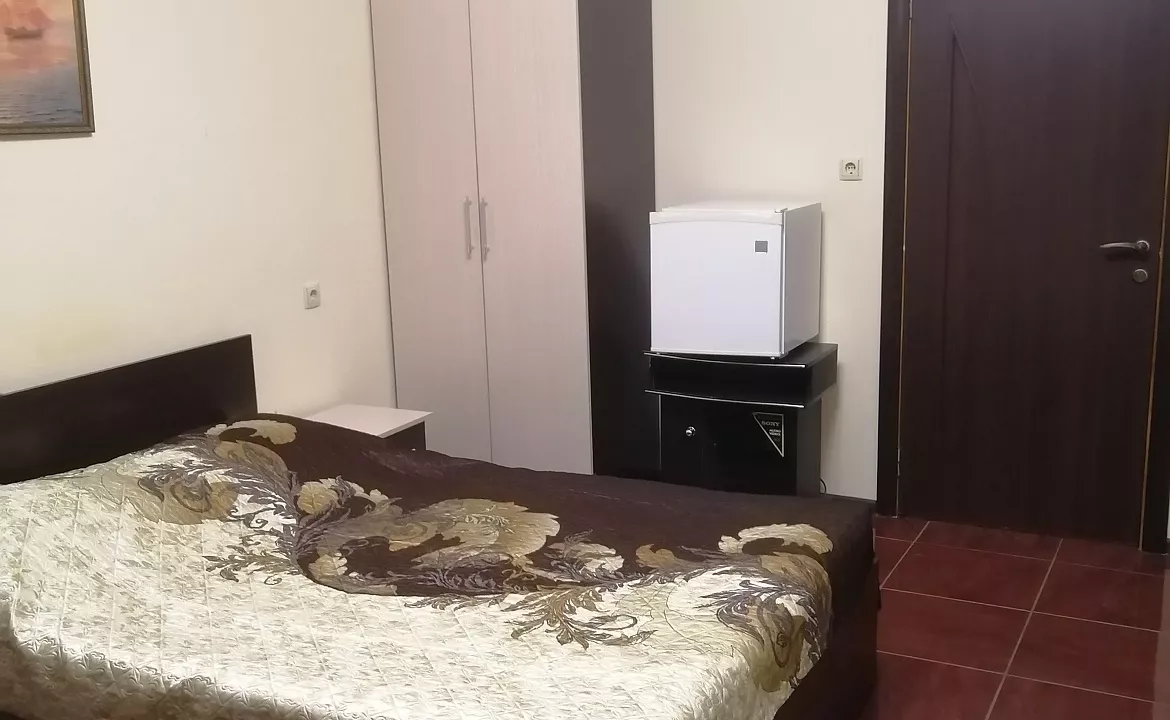 Четырёхместный номер на 3-м этаже. Гостевой дом "РОМАНТИКА". Лазаревское