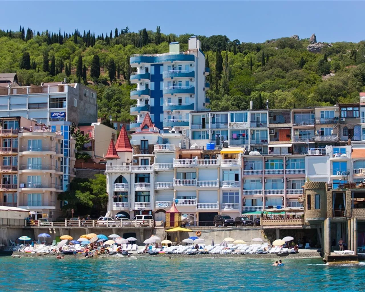 . Отель «Интер». Утёс