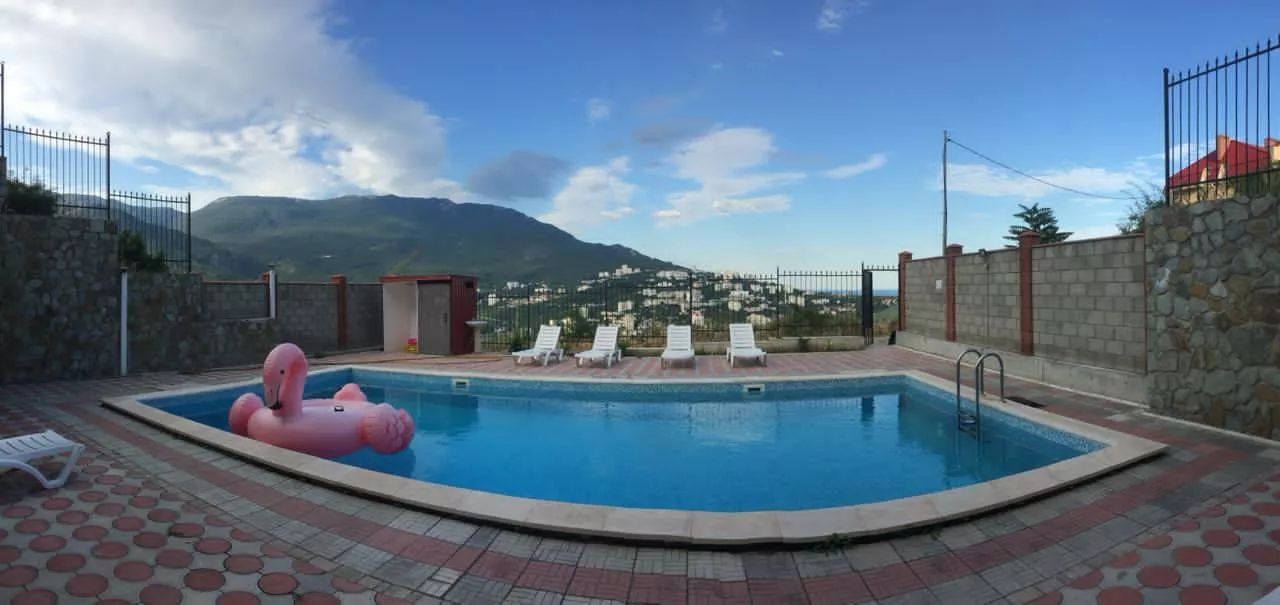 . Гостевой дом УютПлюс-Ялта. Ялта