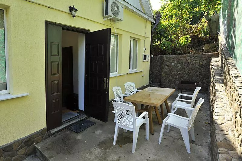 . Гостевой дом "Гостевые домики" . Горячий ключ