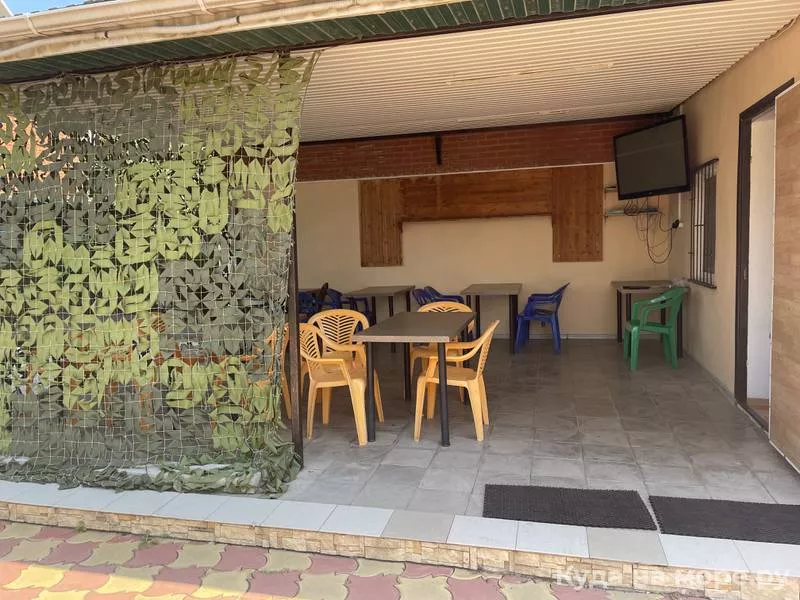 . Гостевой дом ВИКТОРИ. Кучугуры