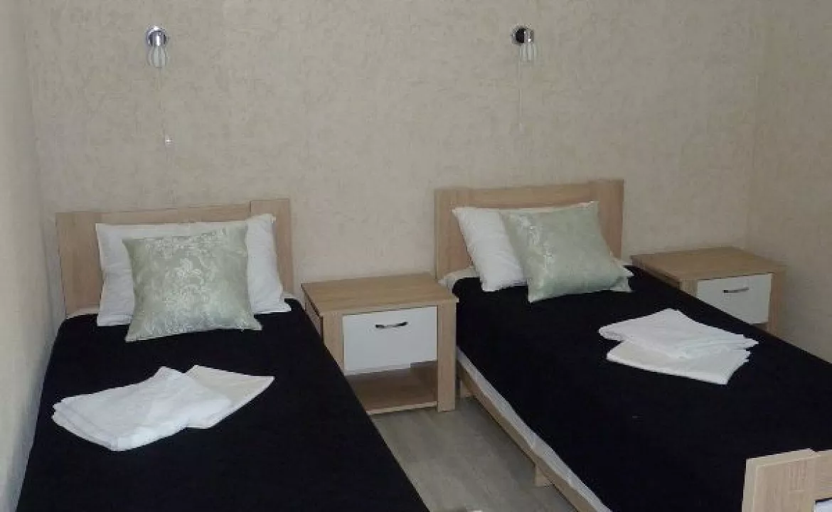 Корпус А 2,3,4-х местные . Отель ОАЗИС. Пляхо