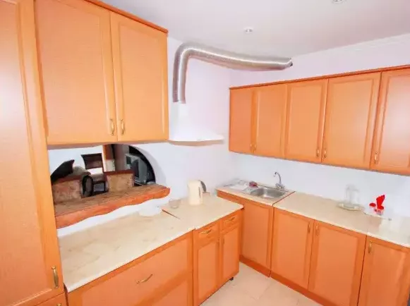 «Люкс» двухкомнатный 2-местный, с кухней. Гостиница «Домбай». Домбай-гостиницы