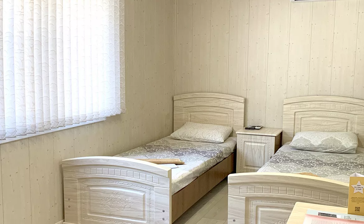 Трехкомнатный коттедж. Гостевой комплекс "Буэнос Диас". Совет-Квадже