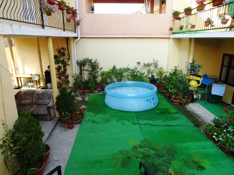 . Гостевой дом "У Ларисы". Вардане