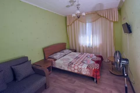 Двухкомнатные номера с удобствами и личной кухней. База отдыха "Платан". Лазаревское Двухкомнатные номера с удобствами и личной кухней. База отдыха "Платан". Лазаревское