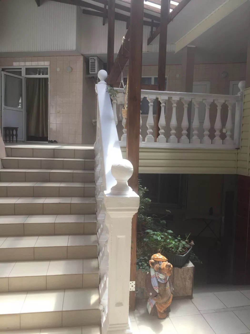 . Гостевой дом "У Роберта". Лоо