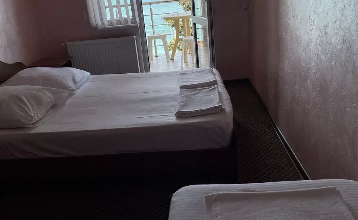 Семейный номер. Гостевой дом «Волна». Лазаревское Семейный номер. Гостевой дом «Волна». Лазаревское