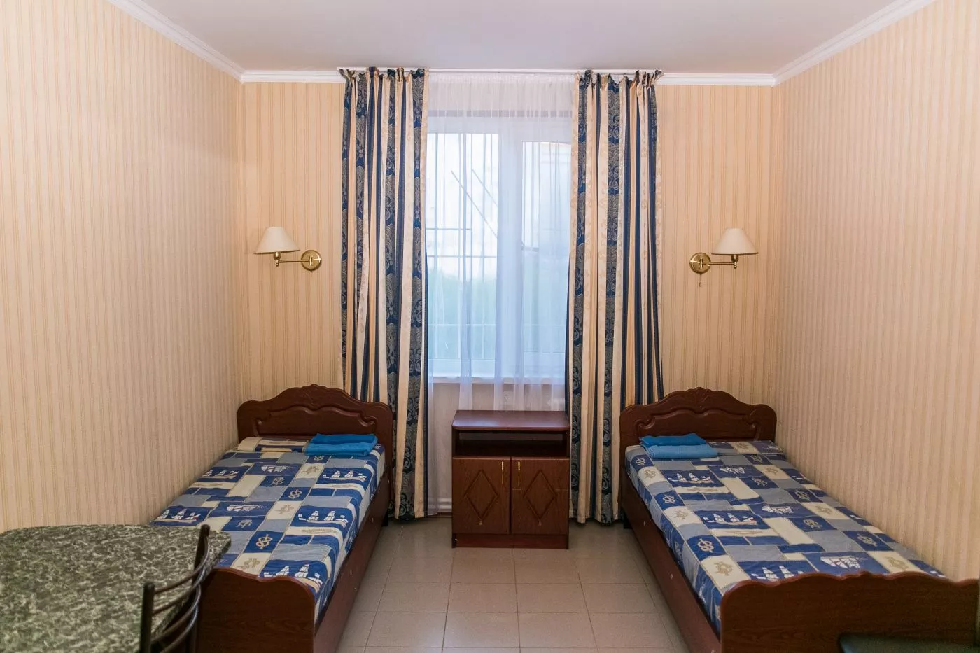 . Гостиница "Южная ночь"      . Джубга