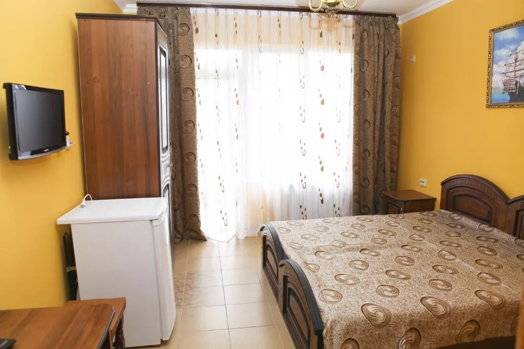 2-х местный номер Стандарт. Гостевой дом "MoreLeto". Адлер