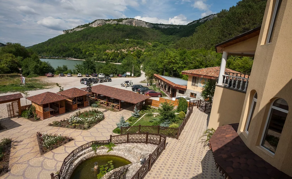 Номера категории ЛЮКС. Отель «Мангуп Кале» . Куйбышево