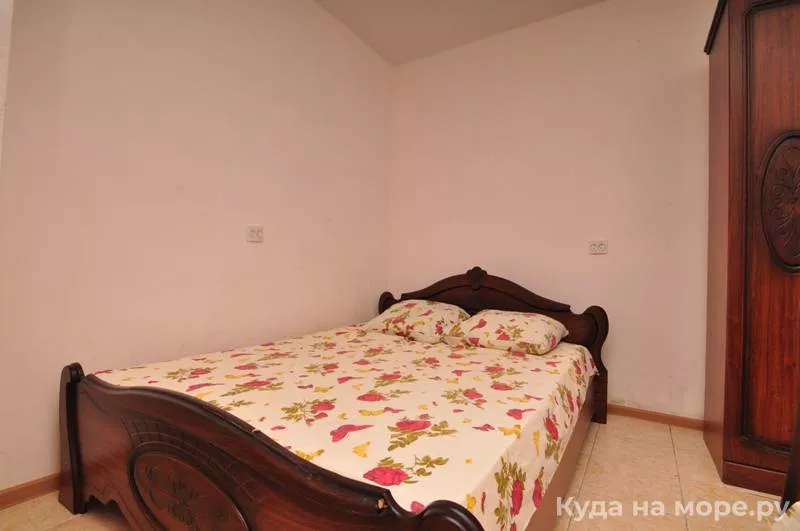 2-х местный «Стандарт» с дополнительным местом. Частный сектор «У Ануш». Пицунда