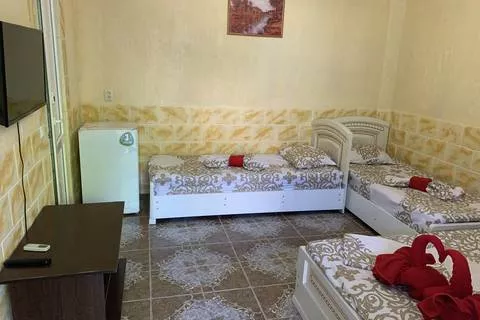 Четырехместный номер с удобствами. Гостевой дом «Коралл-Лоо». Лоо