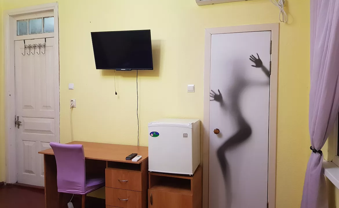 3- местная комната. Гостевой дом Амра. Гудаута