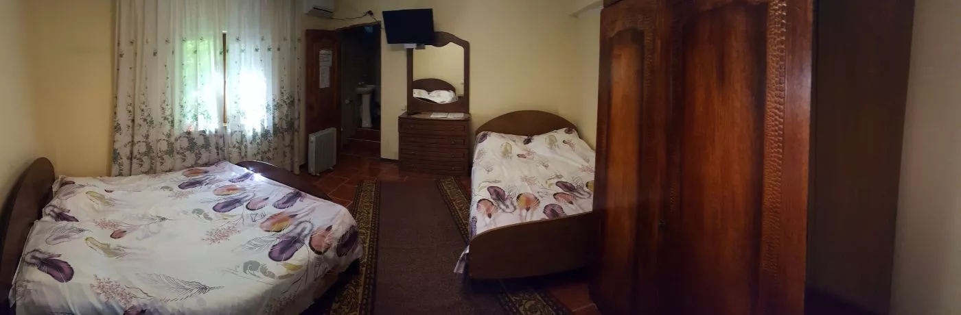 . Гостевой дом У Ирины. Пицунда