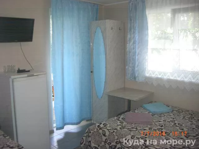 3-местный номер стандартный. Гостевой дом "Бумеранг". Ольгинка