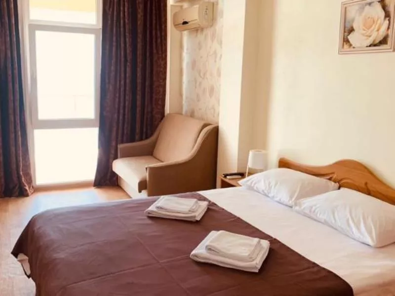 Номер с балконом на северную сторону. Отель "Морской берег". Рыбачье