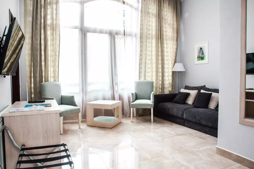 . Отель Alm Hotel. Красная Поляна