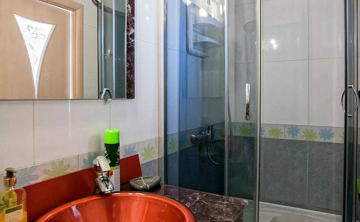 Квартира-студио №4. Квартира в многоквартирном доме Видовые апартаменты в Мисхоре. Кореиз Квартира-студио №4. Квартира в многоквартирном доме Видовые апартаменты в Мисхоре. Кореиз