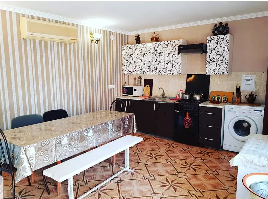 . Гостевой дом "Флора". Геленджик . Гостевой дом "Флора". Геленджик