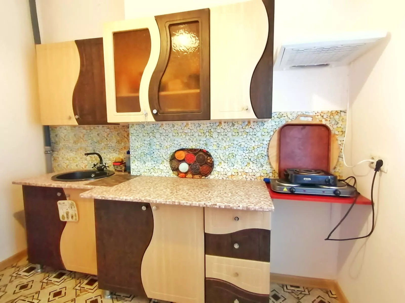 . Квартира в многоквартирном доме 2-х комнатная Гобечия 44. Гудаута