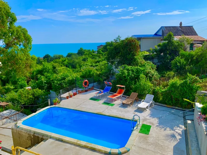 . Гостевой дом "У бассейна". Лоо