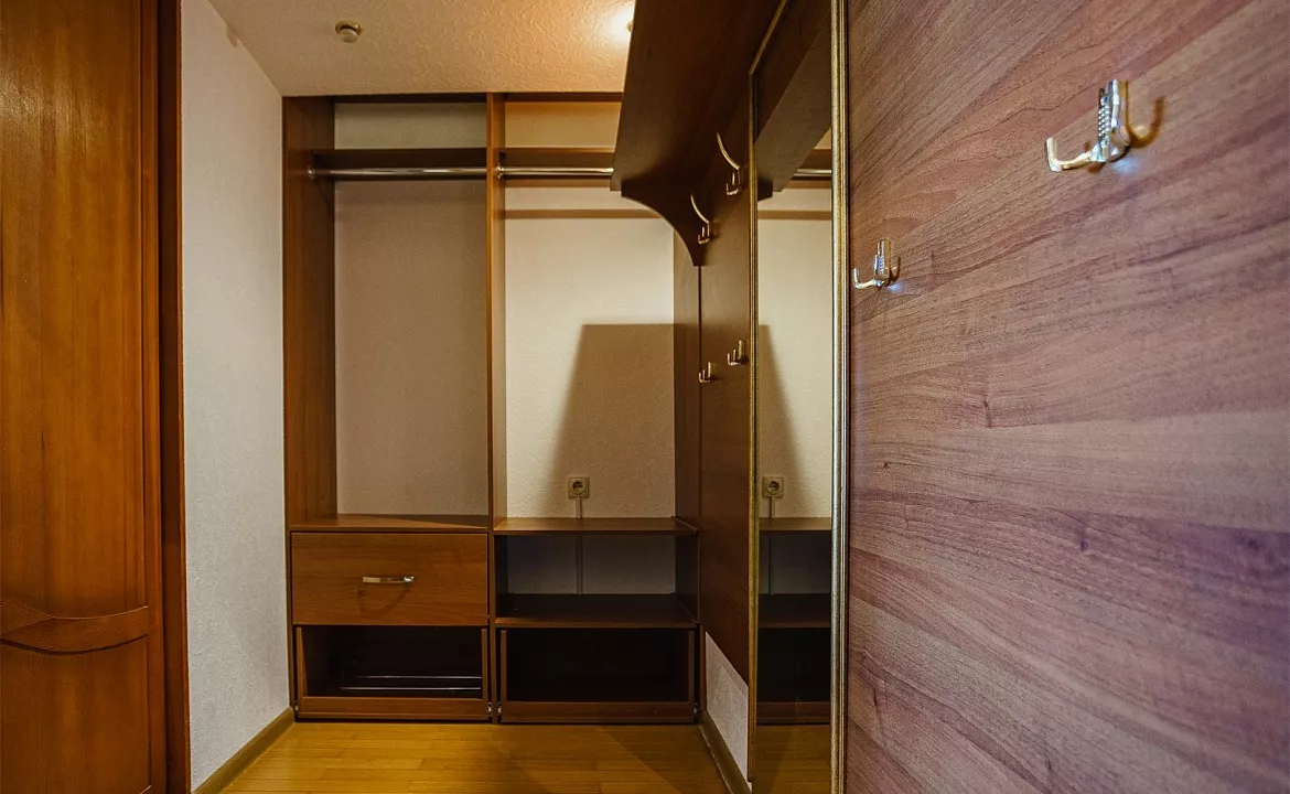 Апартаменты однокомнатные с большим гардеробом 10. Гостевой дом Лиана. Ливадия