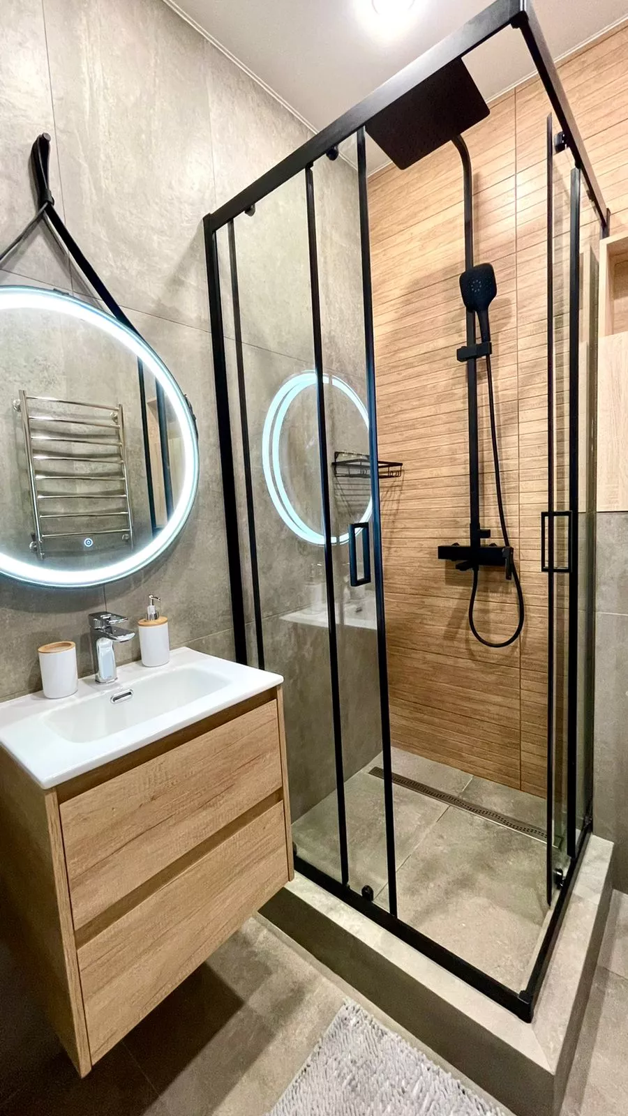 . Квартира в многоквартирном доме Двухуровневая студия. Красная Поляна