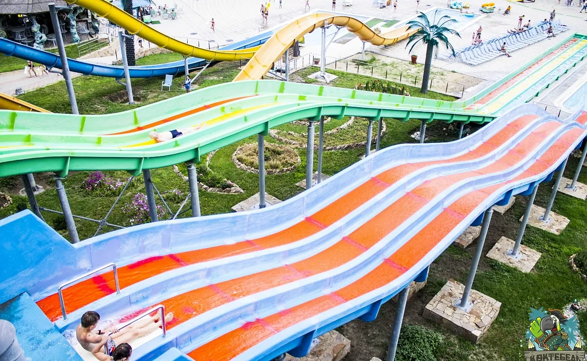 Коктебельский аквапарк. Фото взято с сайта: https://aquapark-koktebel.ru/