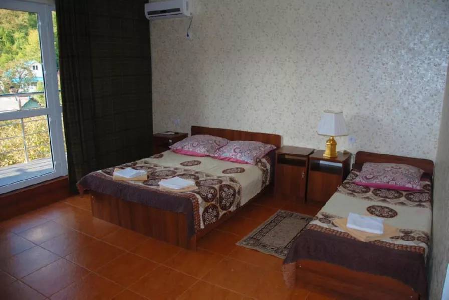 2-х, 3-х, 4-х, местные без балкона. Гостевой дом «УЮТ» - Солоники. Солоники 2-х, 3-х, 4-х, местные без балкона. Гостевой дом «УЮТ» - Солоники. Солоники