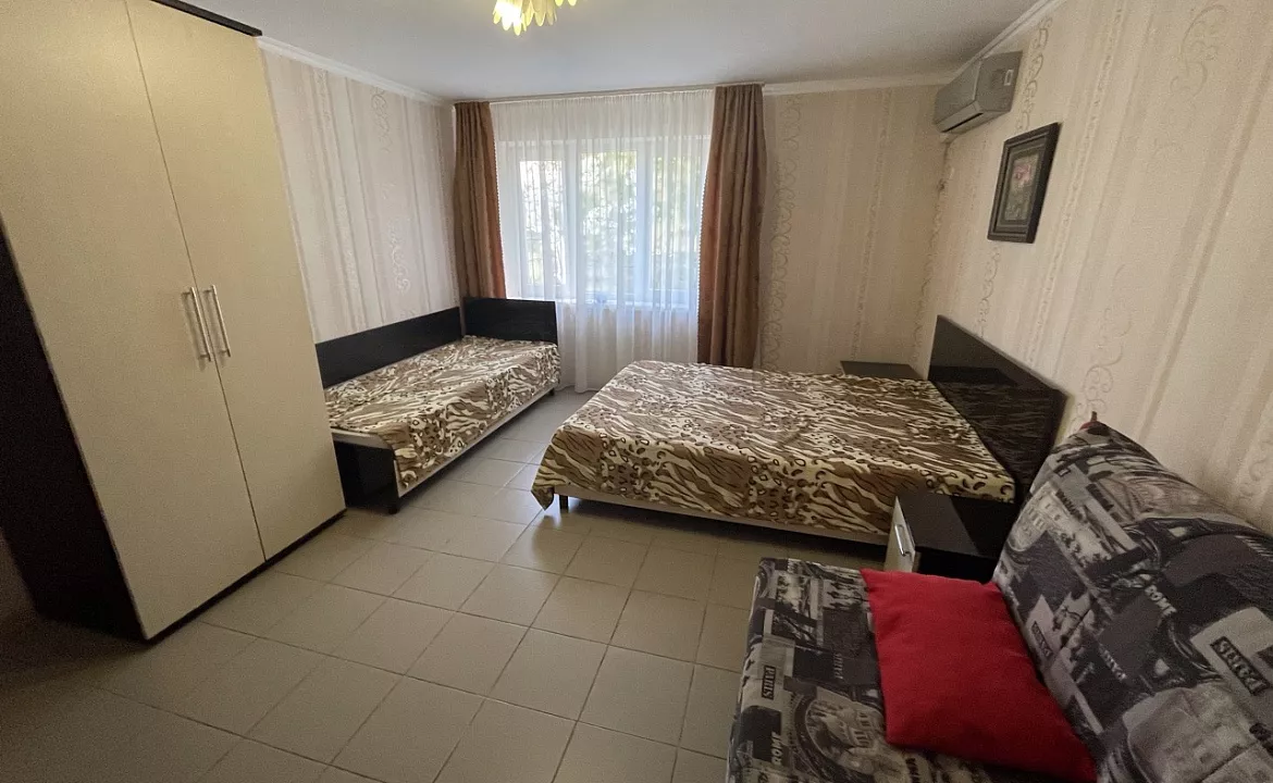 4х местный номер «Стандарт». Гостевой дом "Виктория". Лазаревское 4х местный номер «Стандарт». Гостевой дом "Виктория". Лазаревское