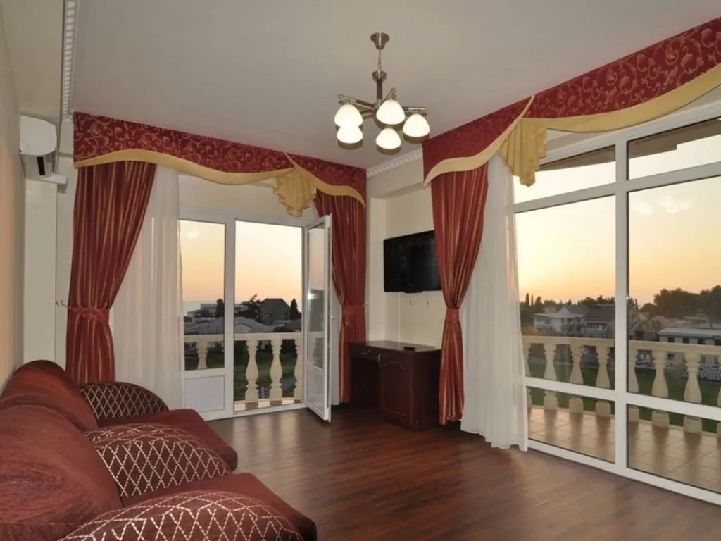 . Отель "Троя". Лазаревское