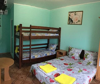 «Люкс» 2-4х местный. Гостевой дом Парус. 