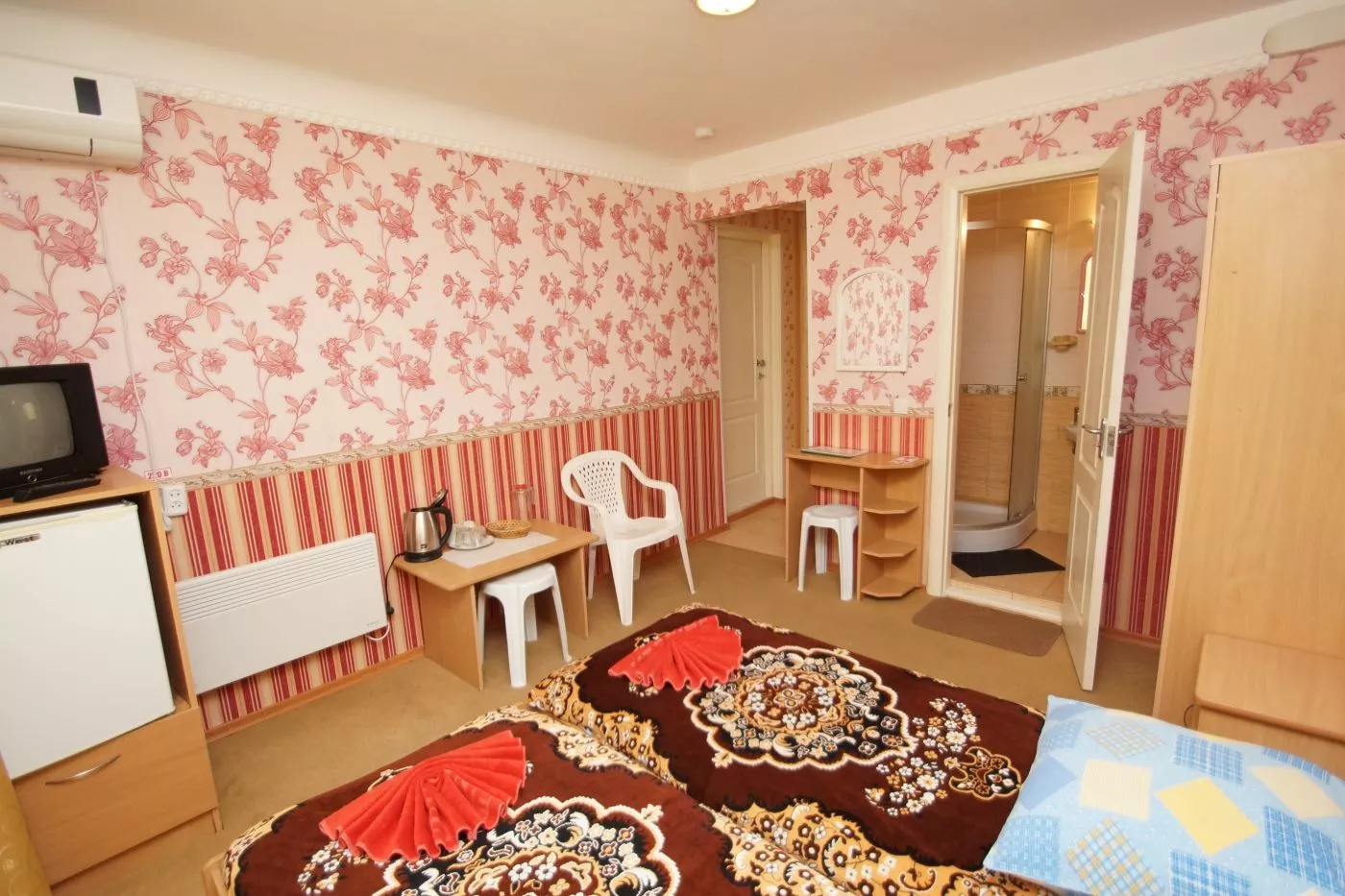 . Гостиница "Бриз". Щелкино