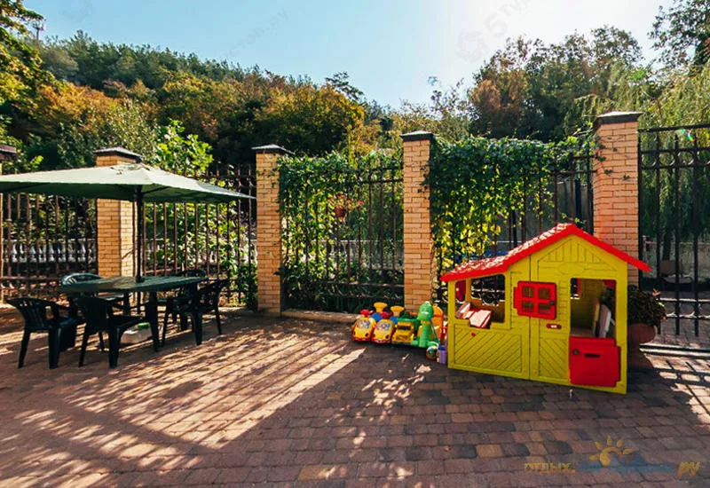 . Гостевой дом "Ашамба". Голубая бухта