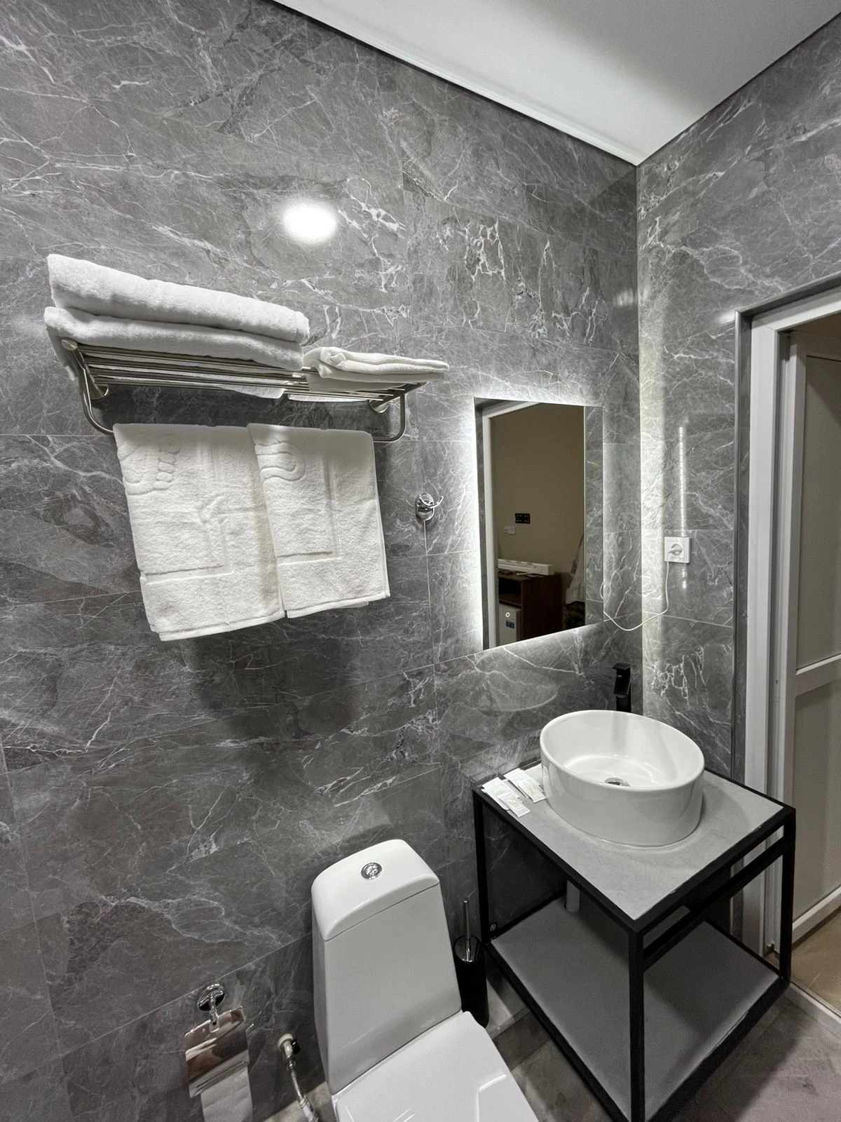 . Гостевой дом GK House. Сухум