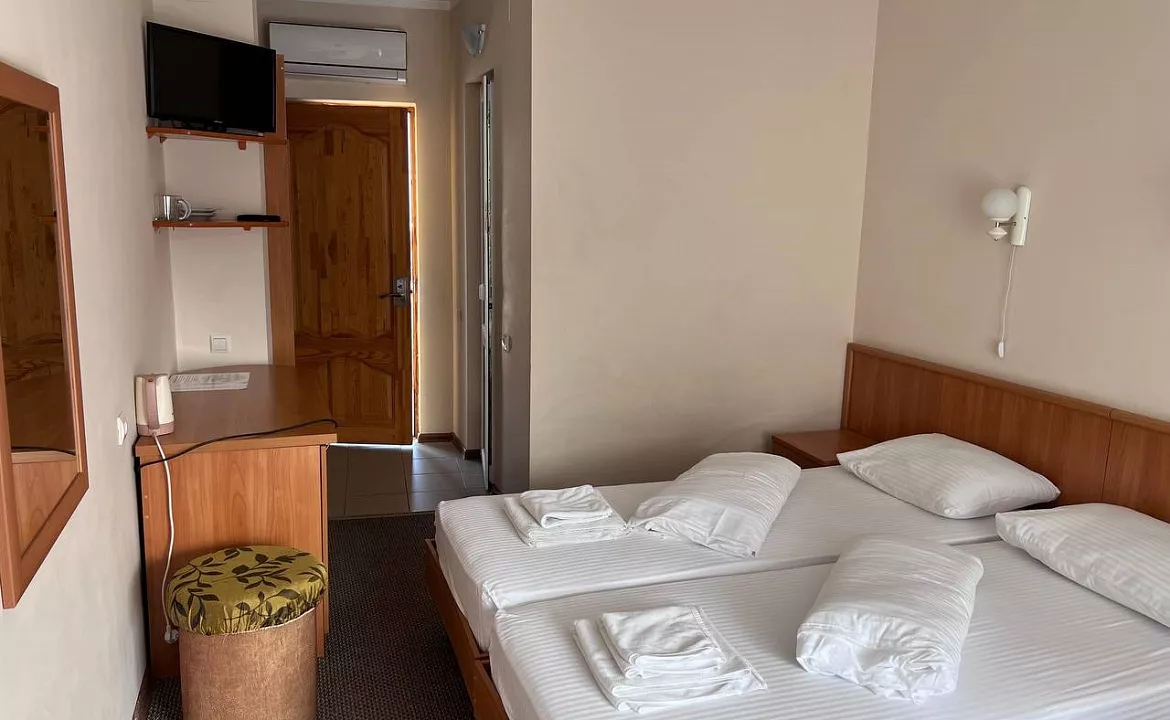 Полулюкс. Отель "Галотель". Адлер