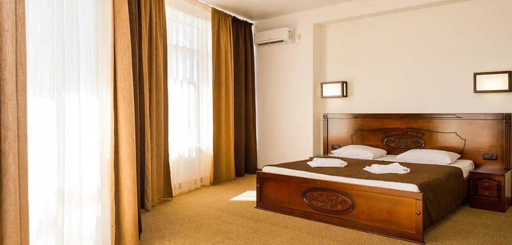 Комфорт Семейный. Отель Парус. Береговое