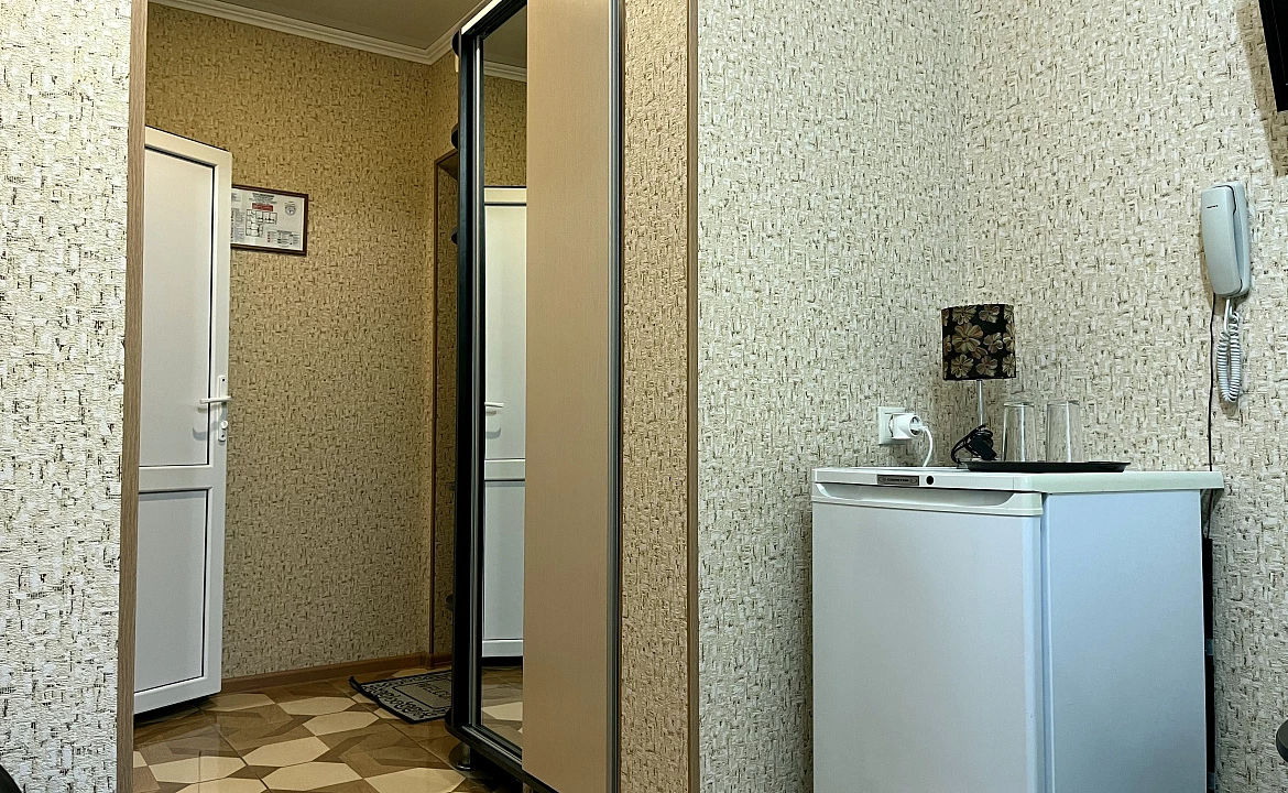 Стандартный одноместный номер. Отель "ПОСЕЙДОН". Гагра