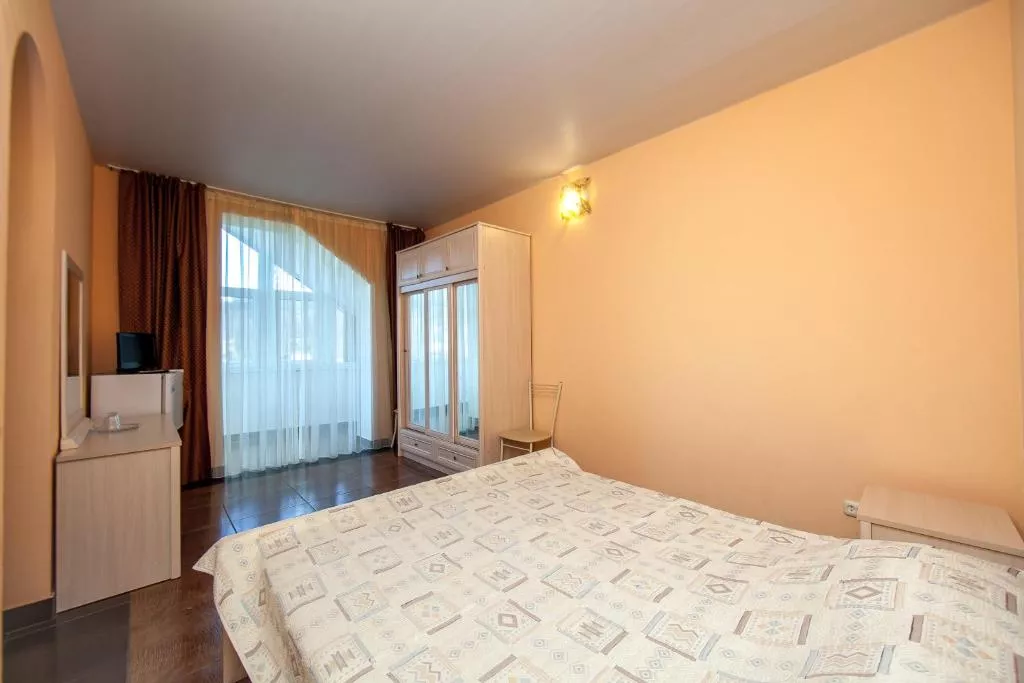 . Гостевой дом "Маяк" - Вардане. Вардане