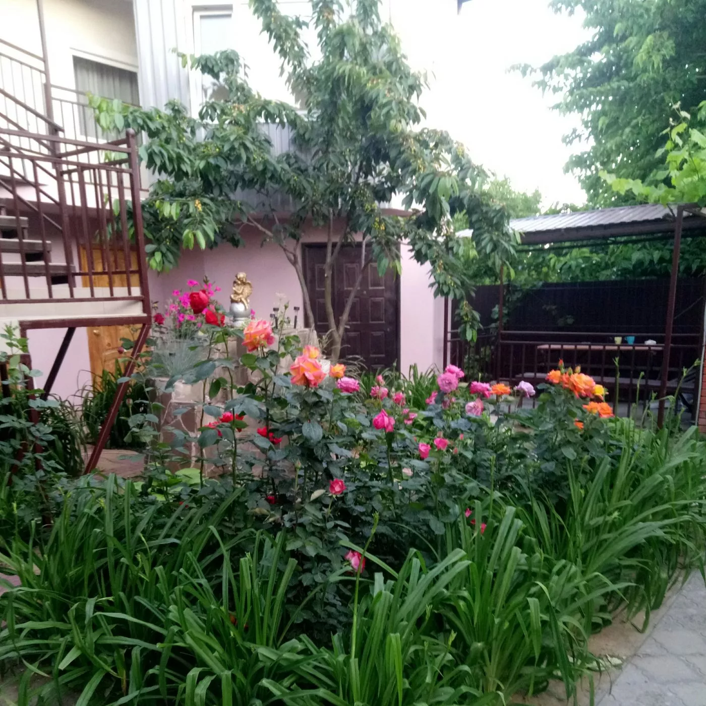 . Гостевой дом "Алина" - Голубицкая. Голубицкая